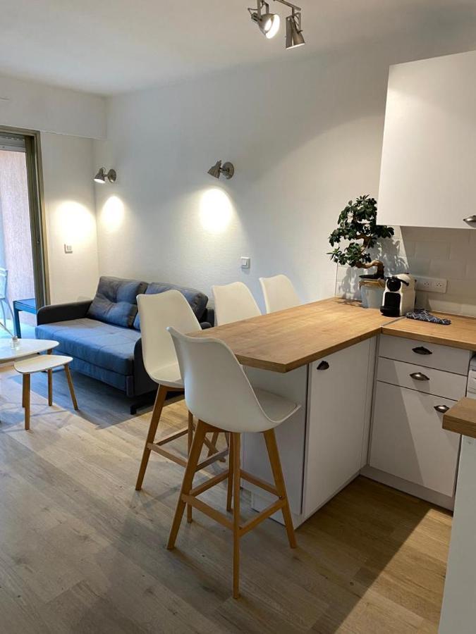 Appartement Avec Piscine 5 Min A Pieds Des Plages Vallauris Eksteriør billede