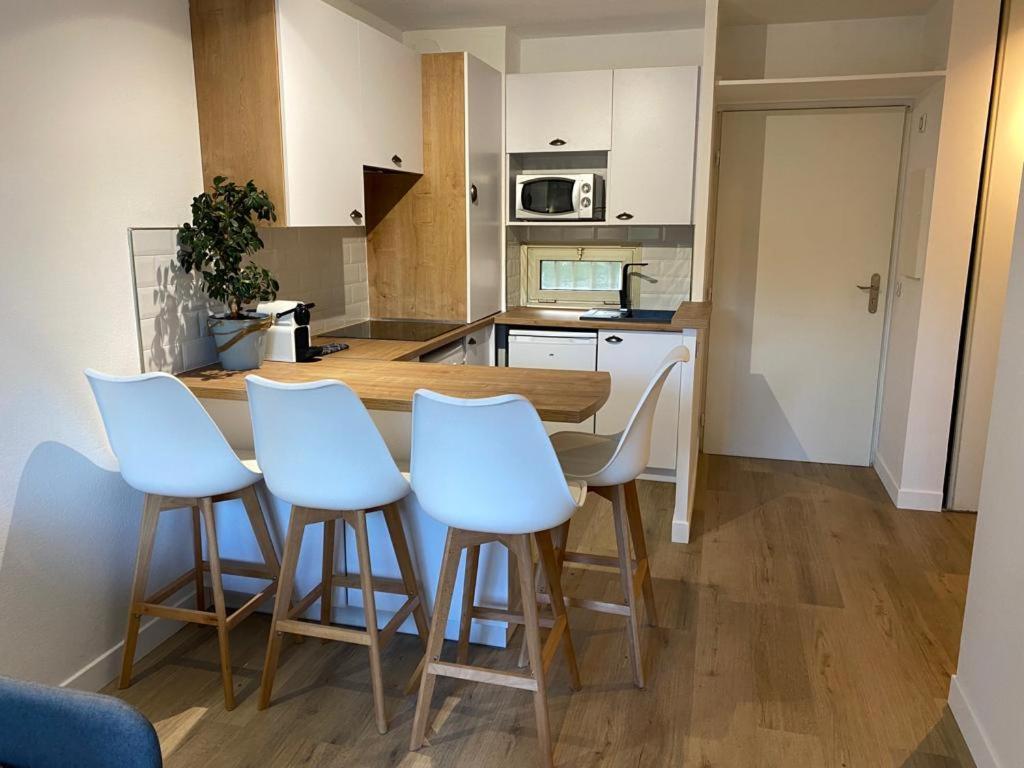Appartement Avec Piscine 5 Min A Pieds Des Plages Vallauris Eksteriør billede